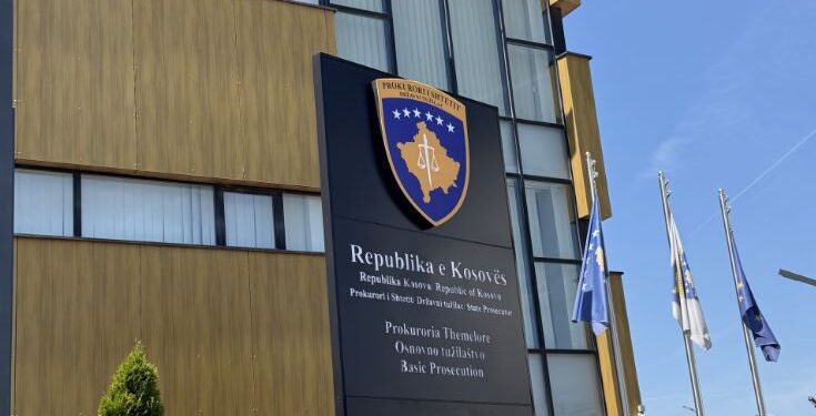 Specialja ngre aktakuzë për kanosje ndaj një personi