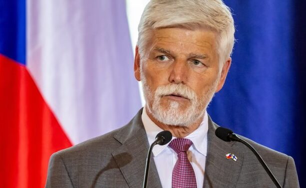 Presidenti çek: NATO duhet të tregojë “dhëmbët” ndaj provokimeve ruse