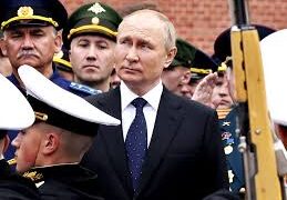 Putin sulmon NATO-n në paradën e Moskës: “Fitorja në Ukrainë do të jetë e jona”