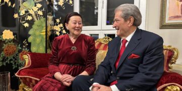 Berisha uron Kurban Bajramin: Lutje për mbarësi, shëndet dhe sukses për shqiptarët