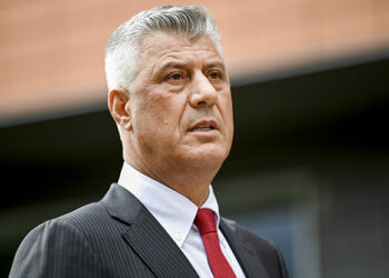 Uka shpërthen: Thaçi i bën liderët e tjerë të duken si “kafshore”.