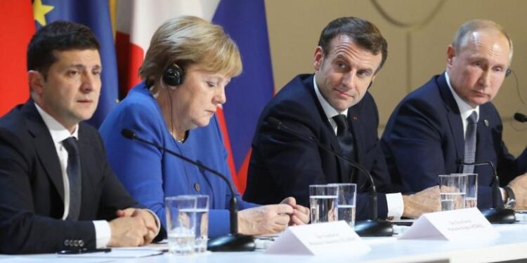 Angela Merkel përflitet si ndërmjetëse në negociatat Rusi-Ukrainë, emri i saj diskutohet në qarqet politike gjermane