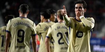 Barcelona fiton ndaj Osasunës dhe i afrohet titullit, vendimtar “El Clasico”