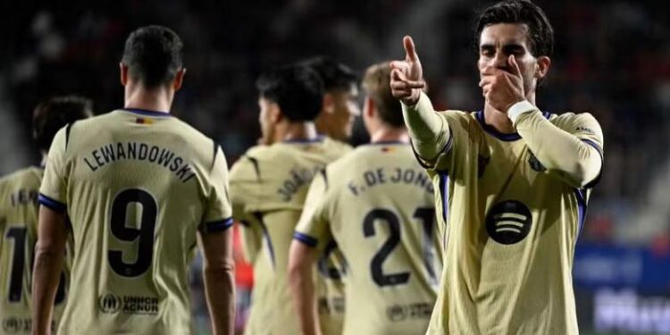 Barcelona fiton ndaj Osasunës dhe i afrohet titullit, vendimtar “El Clasico”