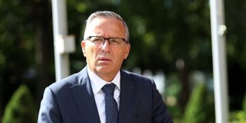 “PDK hap fushatën në Ferizaj, Hamza: Do t’i themi stop krizës”