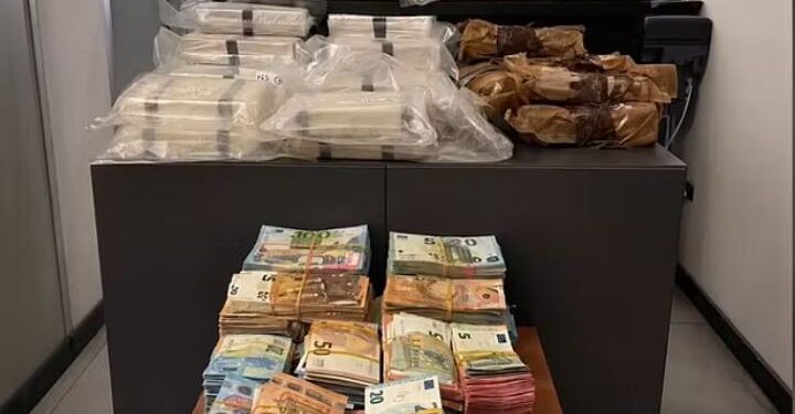 Kapet drogë dhe para në Milano, arrestohet kamionisti shqiptar dhe bashkëpunëtori