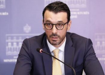 Aeroporti i Vlorës në krizë kontraktuale: Ministria i jep 30 ditë afat kompanive për zgjidhje, paralajmërohet prishja e marrëveshjes