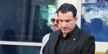 Gjykata e Lartë rrëzon kërkesën, Erion Veliaj mbetet në burg.