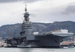 Aeroplanmbajtësja franceze “Charles de Gaulle” drejt Detit të Kuq, Macron: Gati të garantojmë sigurinë në Hormuz