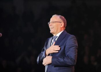 Bedri Hamza sot mban konferencë për media.