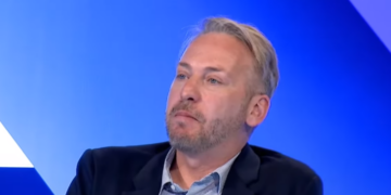 Deda: Ndihmat para zgjedhjeve po përsëriten, mungon politika e qëndrueshme.