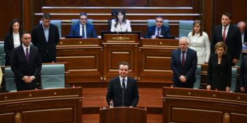 “Ngërçi politik: Kurti thotë se Kosovës i duhet president konsensual pas zgjedhjeve”.