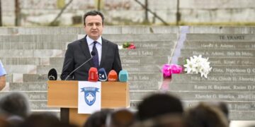 Kurti përkujton Masakrën e Dubravës: Emrat e viktimave janë aktakuzë e përhershme ndaj autorëve të krimit