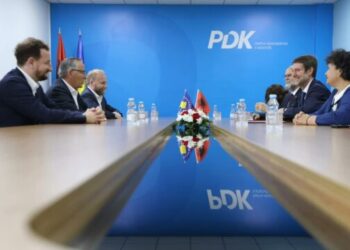 Hoxha pas takimit me Hamzën: Institucionet të konstituohen sa më shpejt në frymë bashkëpunimi e përgjegjshmërie.