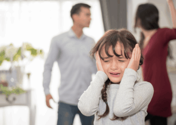 “Dhuna në familje nuk ndalet: Katër raste të reja në vetëm 24 orë”.