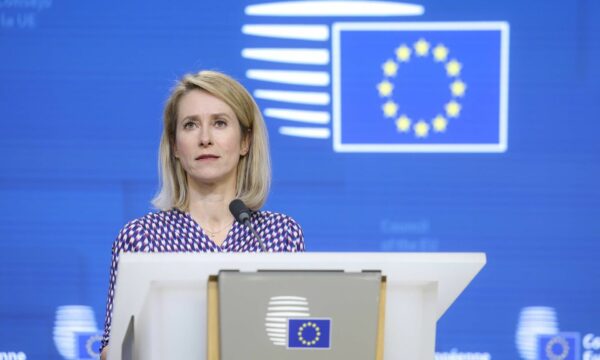 “Kallas: Liderët në Kosovë të angazhohen për formimin e shpejtë të qeverisë, thelbësor normalizimi me Serbinë”.