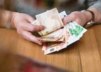 Aleanca e Bizneseve: ATK “u ngut” me ndalimin e pagesave cash mbi 2 mijë euro, goditet diaspora dhe konsumatori.