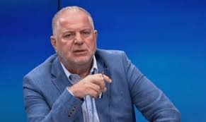 Baton Haxhiu parashikon rezultatin e zgjedhjeve: LVV e para, PDK e dyta, LDK e treta dhe AAK e katërta