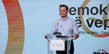 DnV: Dalja në zgjedhje deri në mesditë 12.2%, më pak votim me asistencë krahasuar me zgjedhjet e kaluara