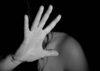 Rasti i rëndë: 25-vjeçari dyshohet se mori të miturën nga Prekazi dhe e dhunoi në Fushë Kosovë.