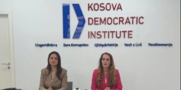 “DnV analizon 5 ditët e para të fushatës: Dominim i liderëve dhe përdorim i fëmijëve”.