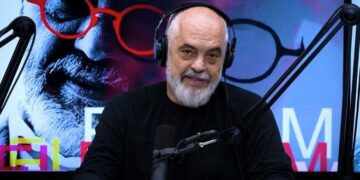 Rama mesazh protestuesve: “Mos u bëni instrument i interesave të tjera” – përdor analogjinë e Waterloo-s