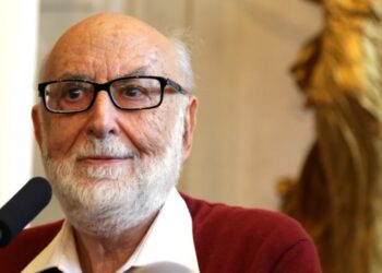 Ndahet nga jeta nobelisti François Englert, një nga themeluesit e teorisë së bozonit Higgs