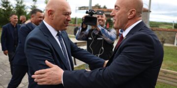 Gjini: AAK s’do ta bllokojë formimin e institucioneve, por kërkon zotim me shkrim