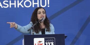 Vjosa Osmani: “Nuk luhet assesi me aleatët e Kosovës”.