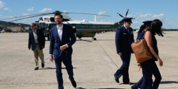 Delegacionet amerikane dhe iraniane nisin bisedimet në Zvicër për marrëveshjen e paqes