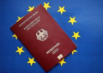Gjermania lejon shtetësi të dyfishtë: 85–95% e të natyralizuarve mbajnë pasaportën e origjinës