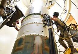 SHBA shqyrton zgjerimin e vendosjes së armëve bërthamore në NATO, interes nga Polonia dhe vendet baltike