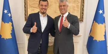 “Nuk do të harrohen kurrë” – Endriti publikon mesazhin e babait nga Haga për Sahit Jasharin.
