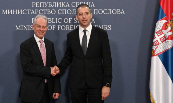 Ambasada amerikane: Ngërçi i vazhdueshëm po i kushton Kosovës, kërkohet veprim urgjent nga udhëheqësit.