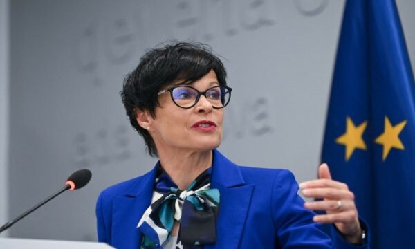 Kos: Përparimi drejt BE-së kërkon kompromise të qarta nga të gjitha forcat politike në Kosovë.