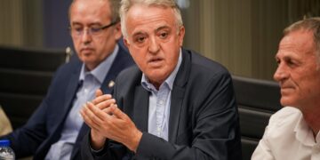 “Është koha e fundit tash”: Muhamet Hamiti kërkon dorëheqjen e Abdixhikut dhe lidership të ri në LDK.