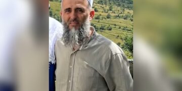 Arrestohet edhe babai i të dyshuarit për vrasjen e imamit në Dragash.