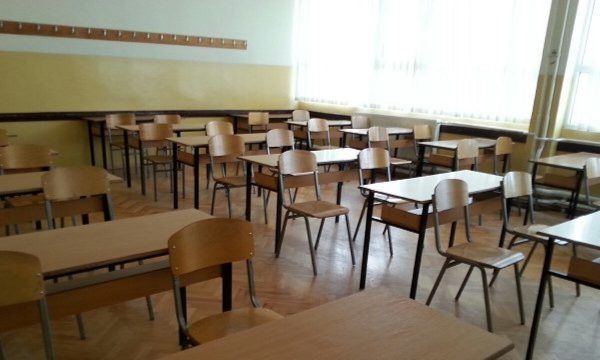 “Sa të sigurt ndihen nxënësit kosovarë në shkolla?”.