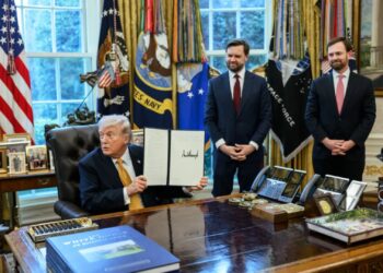 Trump nënshkruan urdhër ekzekutiv për akses të hershëm të qeverisë në modelet e avancuara të inteligjencës artificiale