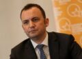 Osmani: Opinioni u mashtrua për dy vjet me “ndryshimin e trasejes” së autostradës Shkup–Bllacë.