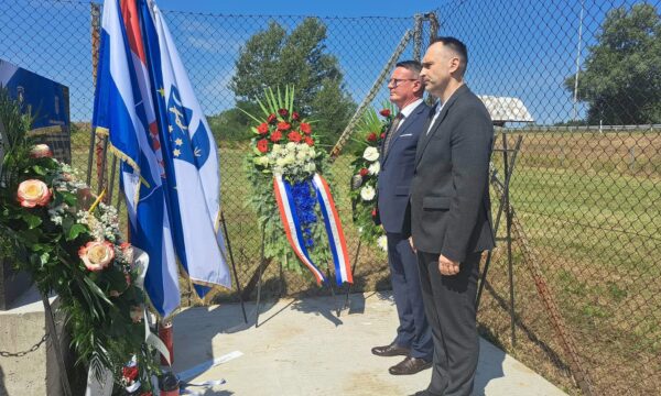Në Kroaci zbulohet pllaka përkujtimore për 10 viktimat nga Kosova të aksidentit tragjik të vitit 2021.