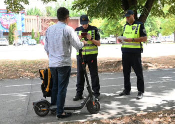 Policia nis aksion ndaj trotinetëve elektrikë, sekuestrime dhe gjoba për drejtuesit.