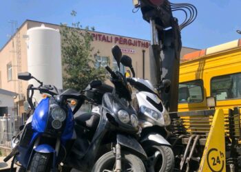 Policia aksion ndaj motoçiklistëve në Ferizaj: 106 gjoba, konfiskohen 74 motoçikleta.