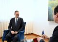 Deputeti i zgjedhur i VV-së e poston një foto me Sveçlën nga Ujmani pasi u rrënuan 11 vikendica: Veprat flasin vetë.