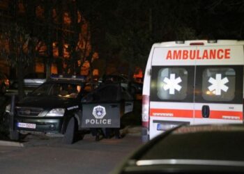 “Tragjedi në Istog: Motoçiklisti humb jetën pas përplasjes së rëndë me kamionin”..