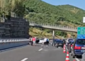 Aksident i rëndë në autostradën “Ibrahim Rugova” pranë Vërmicës: 6 vetura, 8 të lënduar