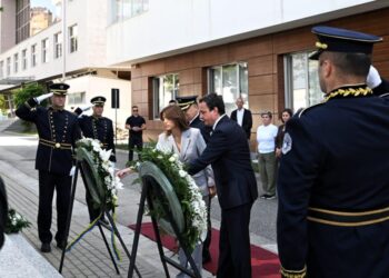 Kurti: Uniforma e Policisë së Kosovës është e shenjtë, lavdi të gjithë policëve të rënë në detyrë