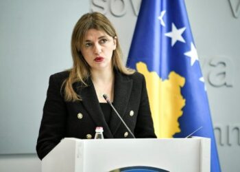 Haxhiu nënshkruan dekretet për lirimin nga detyra të shtatë prokurorëve serbë.