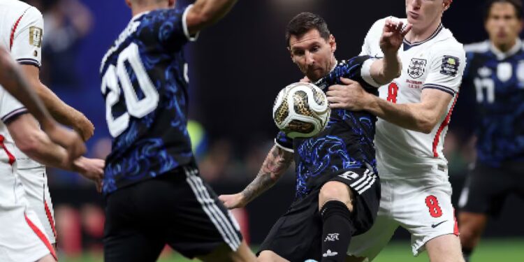 Argjentina përmbys Anglinë dhe siguron finalen e Botërorit 2026, Messi shkëlqen me dy asistime