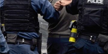 Arrestohet një burrë në Gjakovë për dhunë në familje, bashkëshortja dërgohet për trajtim mjekësor.